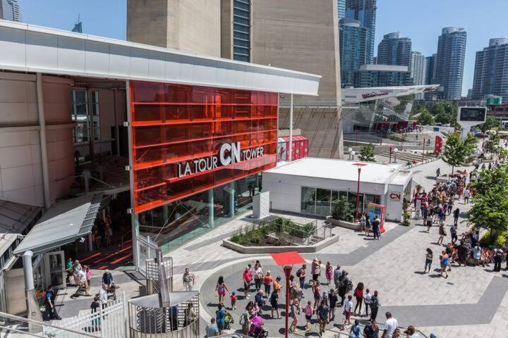 Front Street Suites Toronto Exterior photo